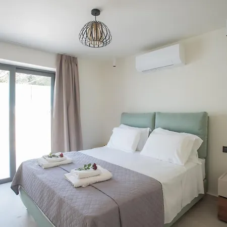 Pietra Di Mare Villa *