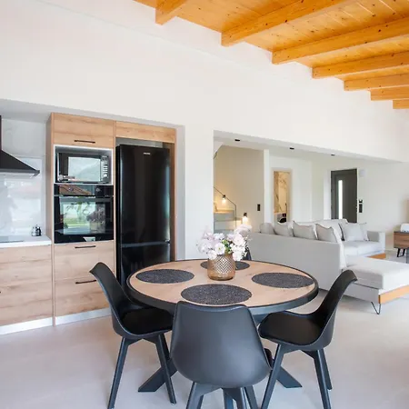 Pietra Di Mare * Yénion